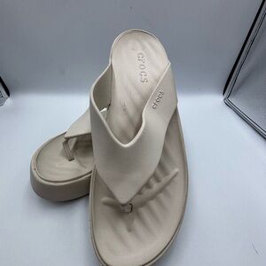 CROCS GETAWAY PLATFORM FLIP FLOPS  Women's US 10 Beige/Stucco Summer Beach Wear